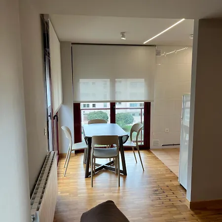 Friendly Con Vistas Al Naranco